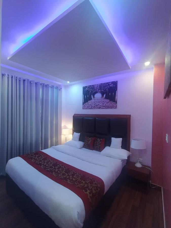 Deluxe Homestay Apartments With Kitchen In شيملا المظهر الخارجي الصورة